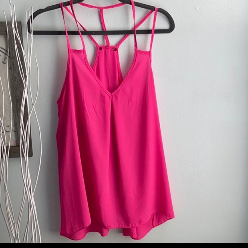 Boutique hot pink flowy cami